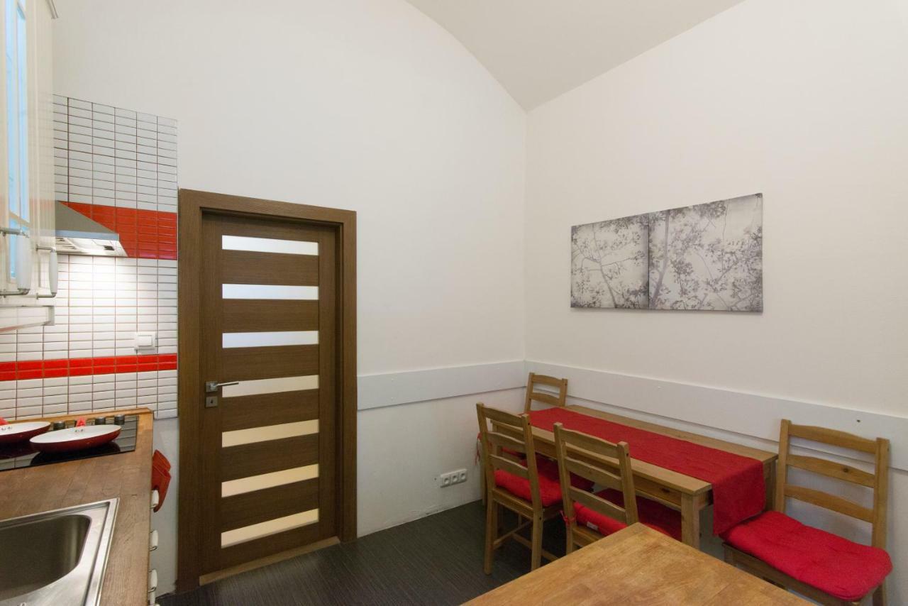 פראג Spacious Apartment Near Wenceslas Square מראה חיצוני תמונה